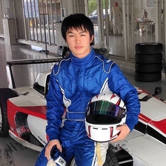 レーサー上野大哲